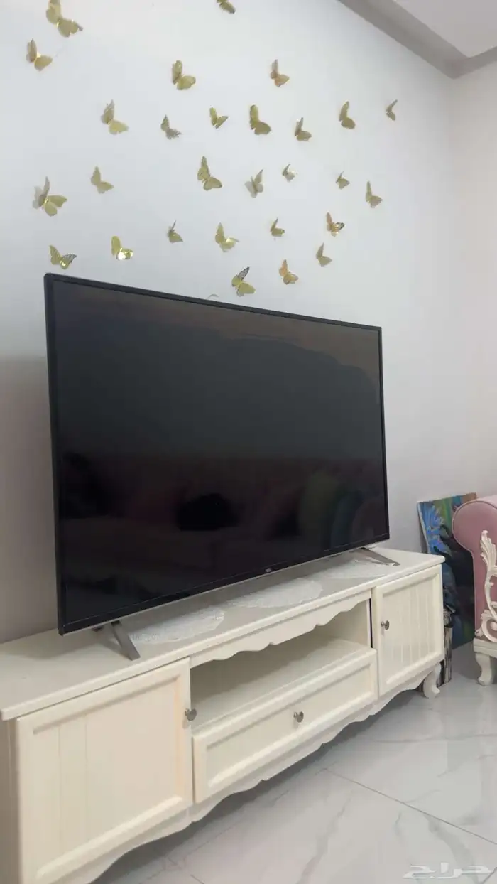 ثلاث شاشات للبيع 3