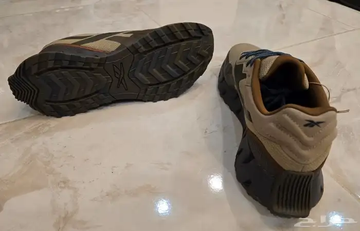 ريبوك. حذاء رياضي مقاس 43. جديد. أصلي فيتنامي 3