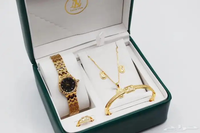 طقم هدايا كامل لون ذهبي (ساعة دائرية) 0