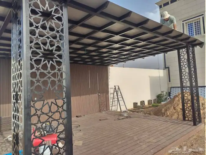 معلم تركيب بديل خشب وبديل رخام وشيبورد وتركيب بركيه 2