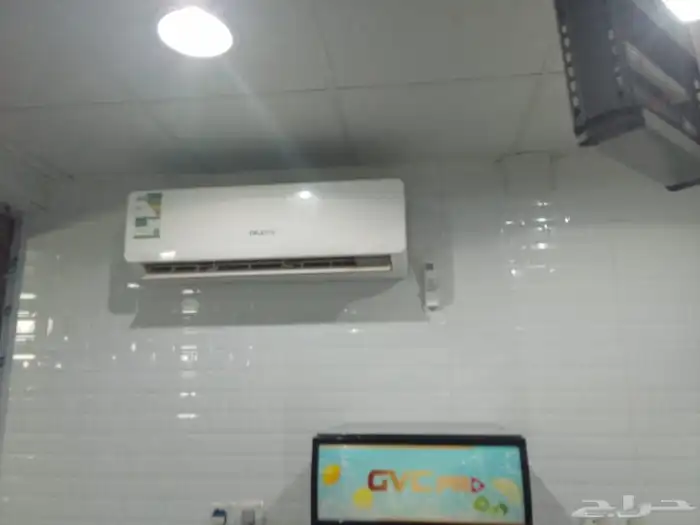 مطعم فول و فلافل مصري 0