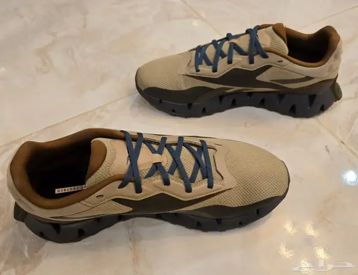 ريبوك. حذاء رياضي مقاس 43. جديد. أصلي فيتنامي 2