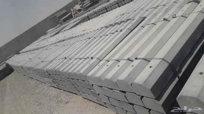 توريد جميع مواد بناء اسمنت رمل بلاط بندوره انترلوك مصدات عتب 17