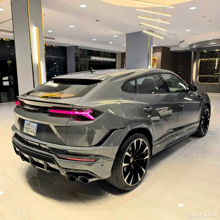لامبورجيني اوروس 2023 2