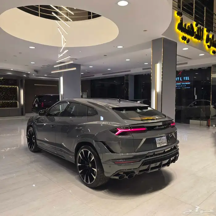 لامبورجيني اوروس 2023 1