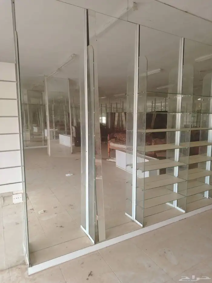 زجاج صيدليه للبيع 3