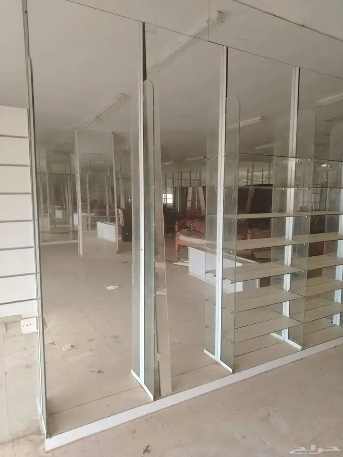 زجاج صيدليه للبيع 7