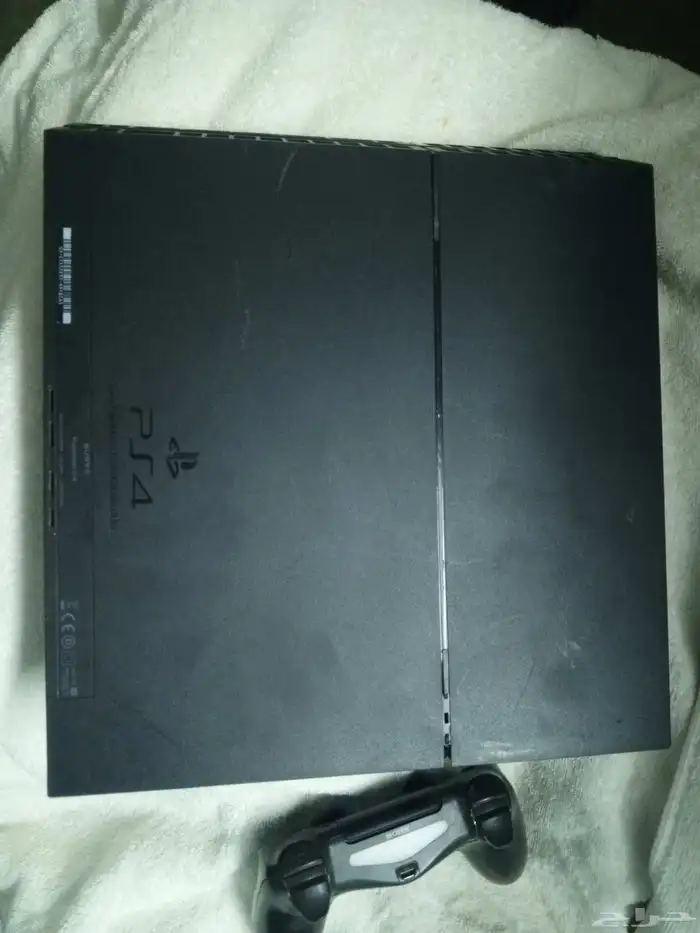 ps4 سوني شغال نظيف بدون العاب معه يد 1