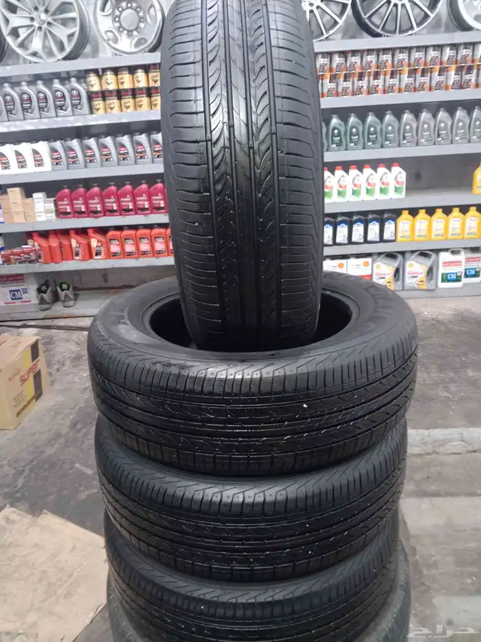 235 60 18 طقم كفرات نكسن 7