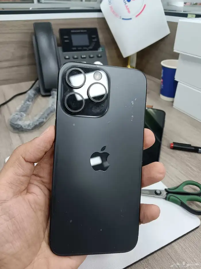 ايفون 15 بروماكس بحاله ممتازه جدا 0