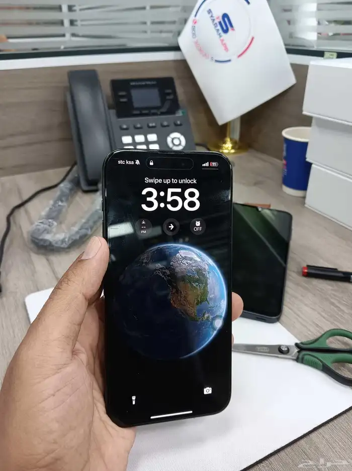 ايفون 15 بروماكس بحاله ممتازه جدا 4