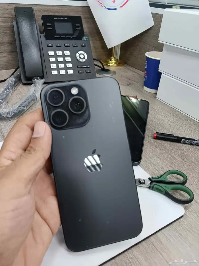 ايفون 15 بروماكس بحاله ممتازه جدا 5