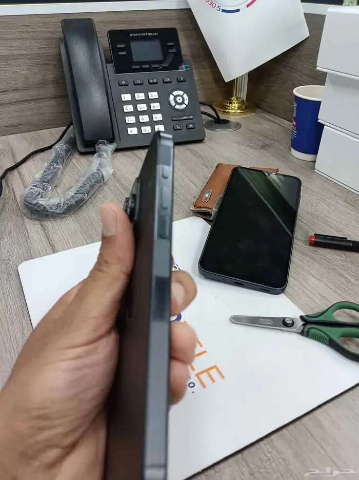 ايفون 15 بروماكس بحاله ممتازه جدا 2