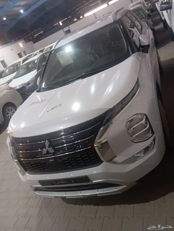 ميتسوبيشي اوتلاندر نص فل 2025...كاش واقساط 0