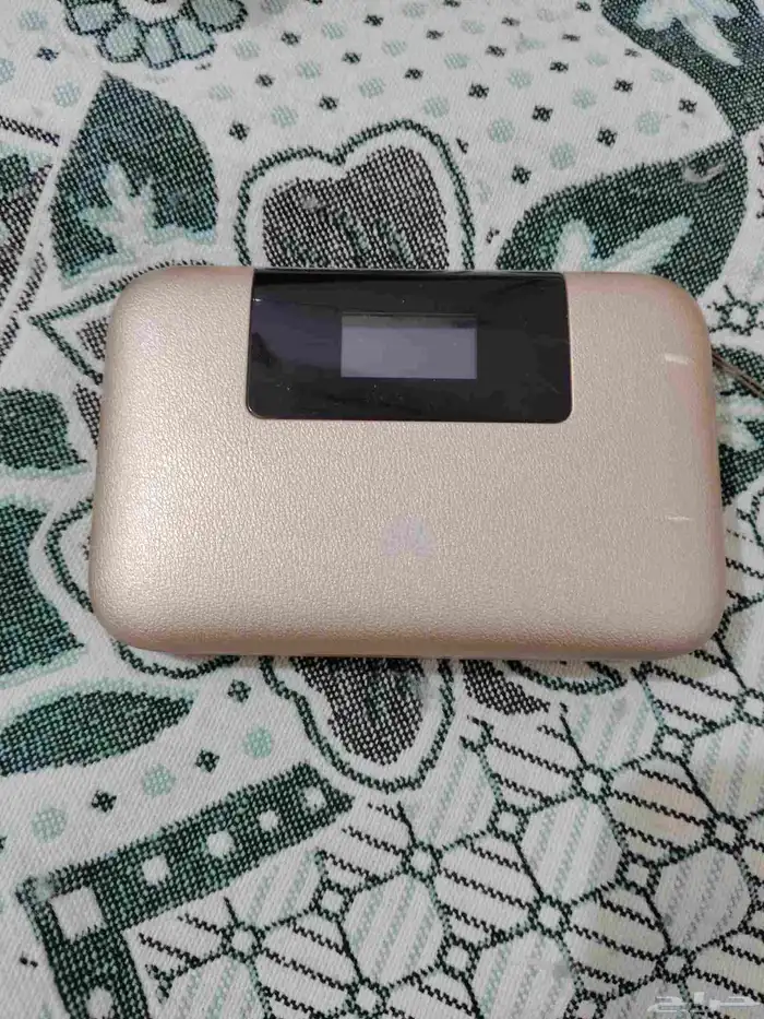 راوتر هواوى 4g بطاريه 5200 مل امبير 1
