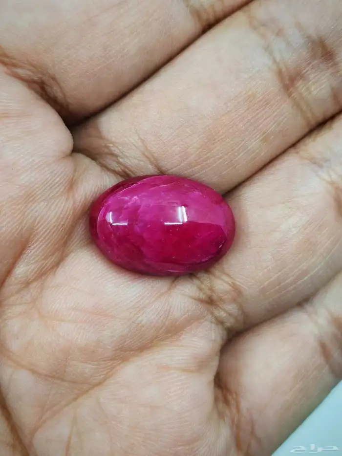 ياقوت طبيعي راهي معالج حرارة بشهادة دولية معتمدة 11