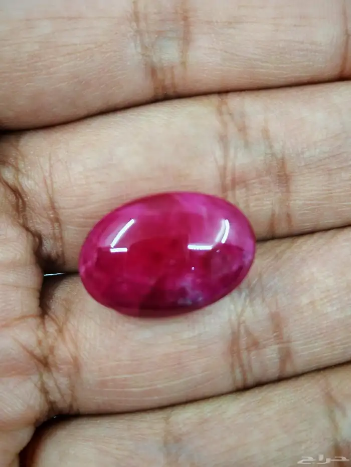 ياقوت طبيعي راهي معالج حرارة بشهادة دولية معتمدة 13