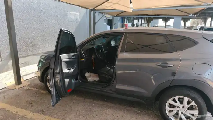 توسان بنزين 1600CC 2