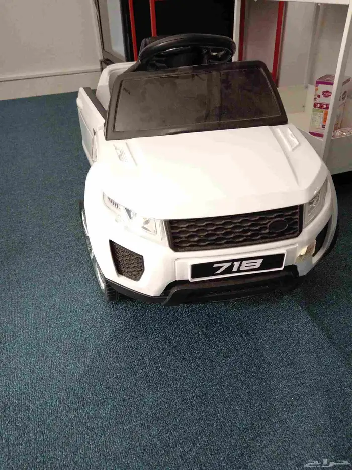 سياره العاب مع مرجيحة 1