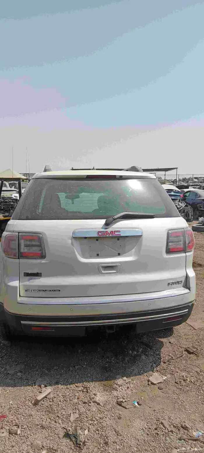 GMC اكاديا 2015بيع قطع قيار فقط 2