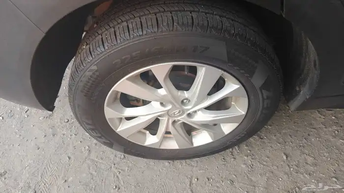 توسان بنزين 1600CC 8