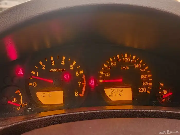 نيسان نفارا 4