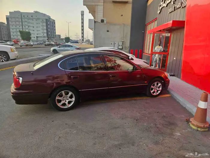 لكزس gs 300 السياره في حاله جيده للبيع على أعلى سوم 2