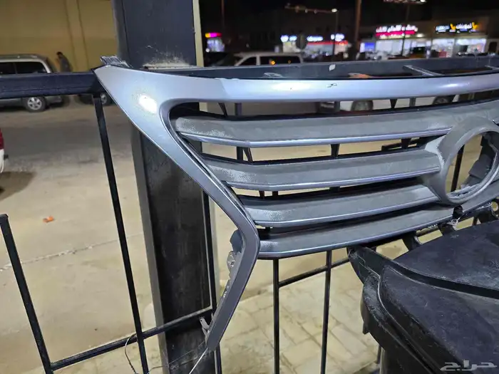 للبيع شبك اصلي وكالة جيب لكزس 570- الموديل 2012 3