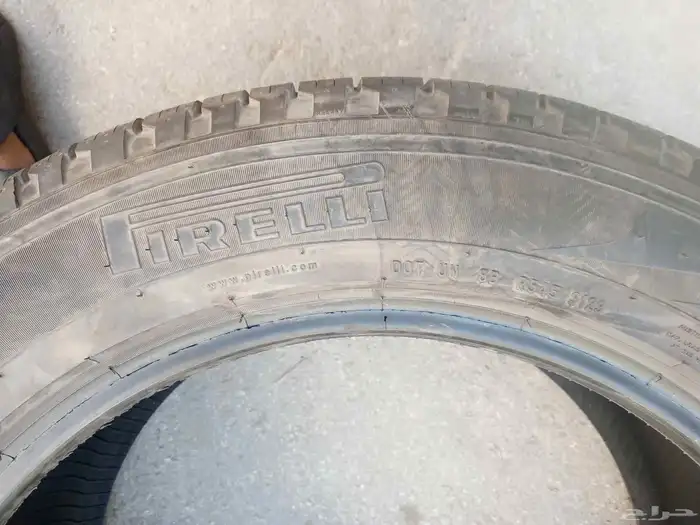 كفرات برلي شبه جديد مقاس 285 50 20 6