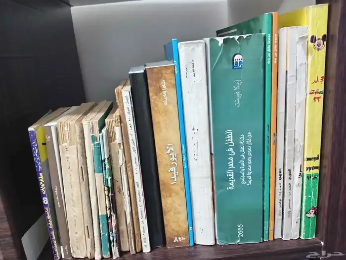 37 كتاب متنوع روايات وكتب ثقافية ومجلات قديمة ونادرة 1