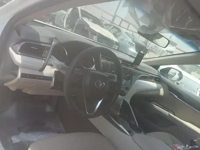 تشليح كامري لبيع قطع غيار فقط مديل 2020 ممشى 61 كم 2