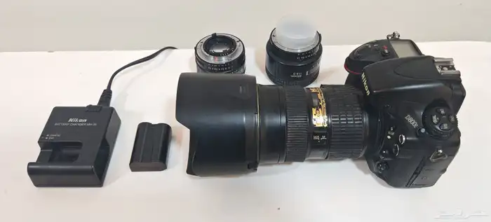 كاميرا للبيع Nikon D800 مع عدسات 0