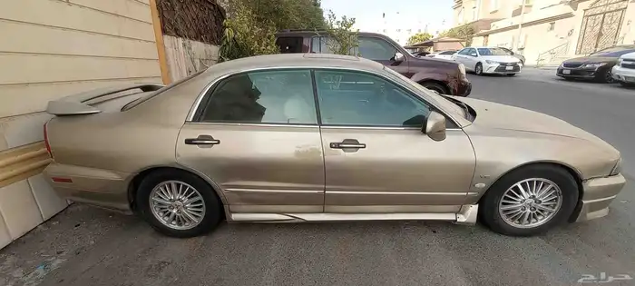 مستوبيشي ماجنا 2004 2