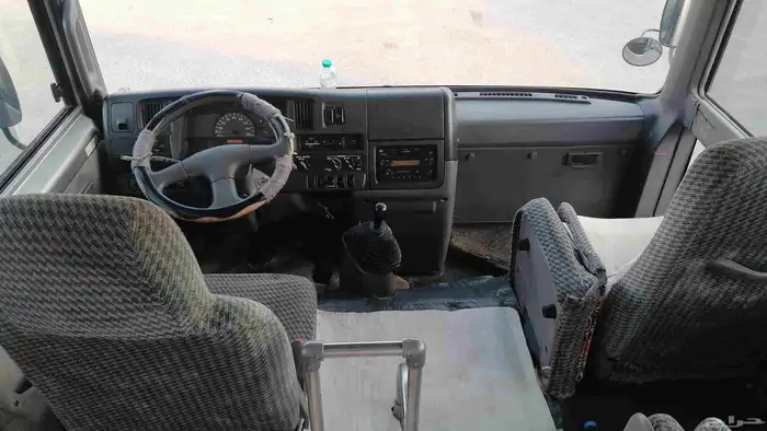 باص نيسان ديزل 2010 سيلفيان 0