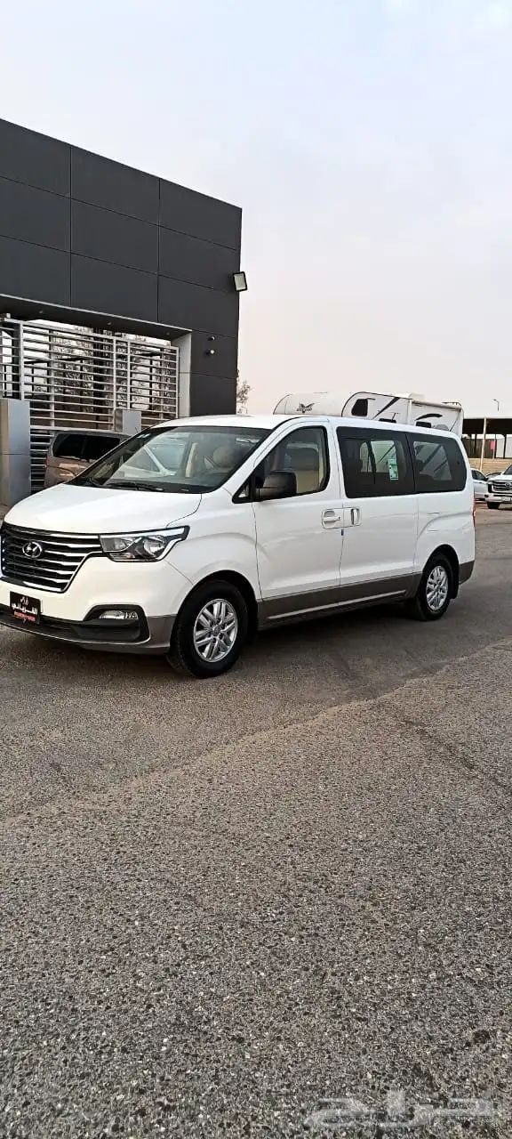 هونداي H1 موديل 2020عداد134الف بنزين 3