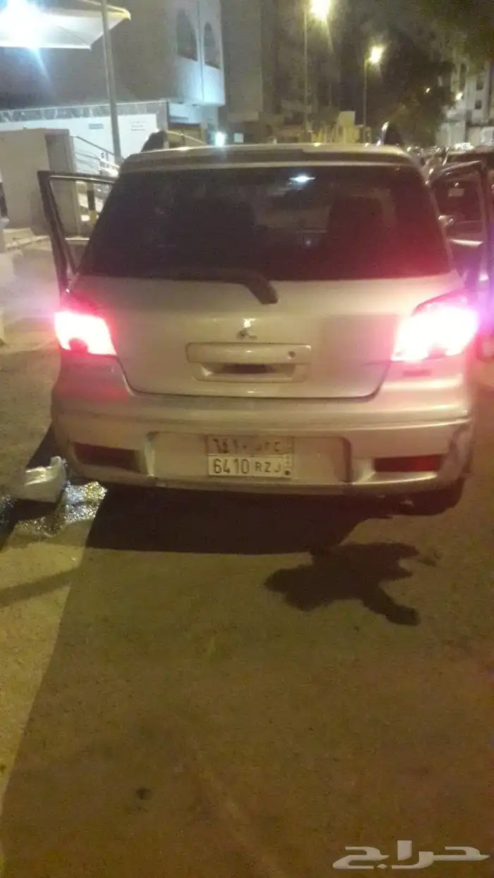 للبيع سيارة جيب ميتسوبيشي اوتلاندر اتوماتيك موديل 2007مفحوص 6