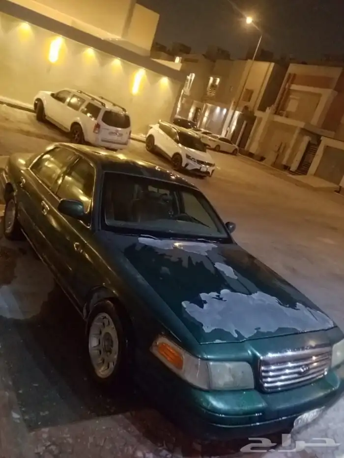 فورد كراون فكتوريا مديل 2000 9