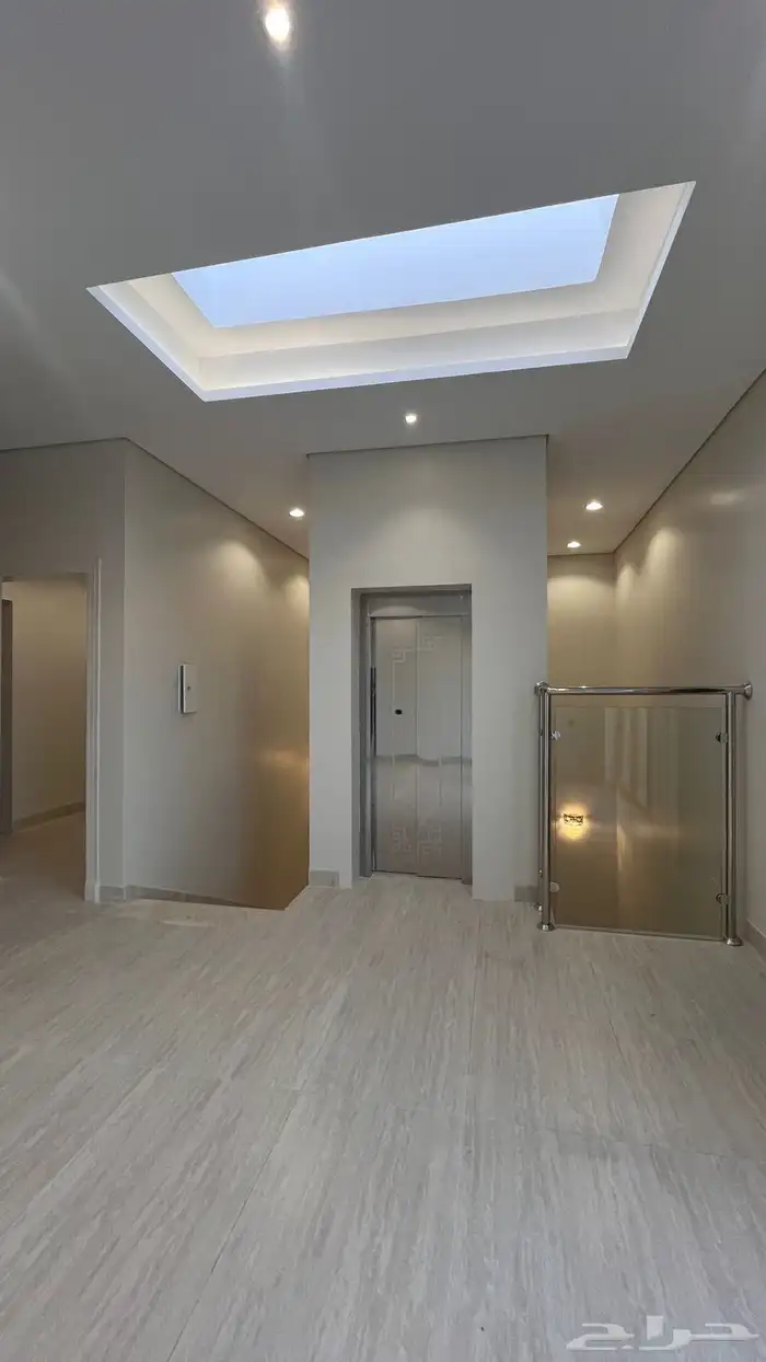 فلل للبيع فى خميس مشيط طريق المدينه العسكريه بسعر مناسب 11