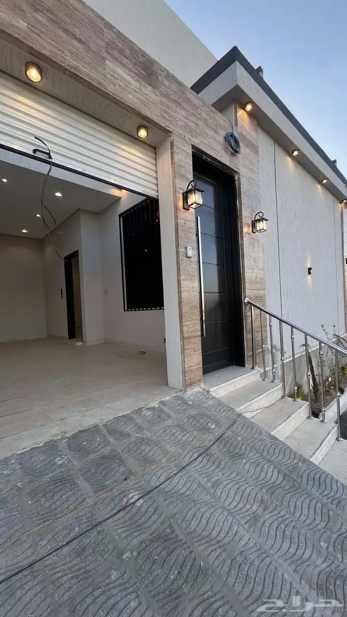 فلل للبيع فى خميس مشيط طريق المدينه العسكريه بسعر مناسب 2