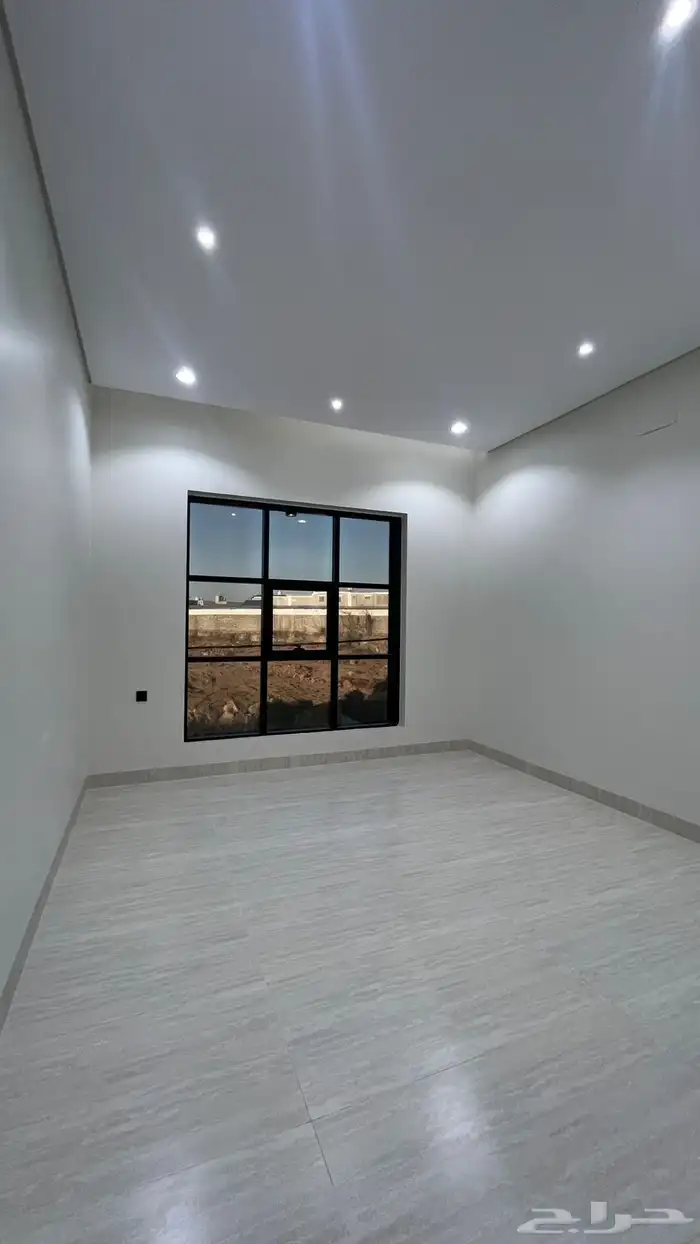 فلل للبيع فى خميس مشيط طريق المدينه العسكريه بسعر مناسب 9