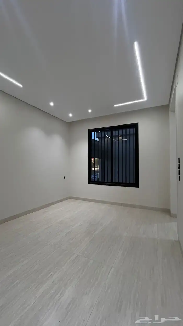 فلل للبيع فى خميس مشيط طريق المدينه العسكريه بسعر مناسب 5