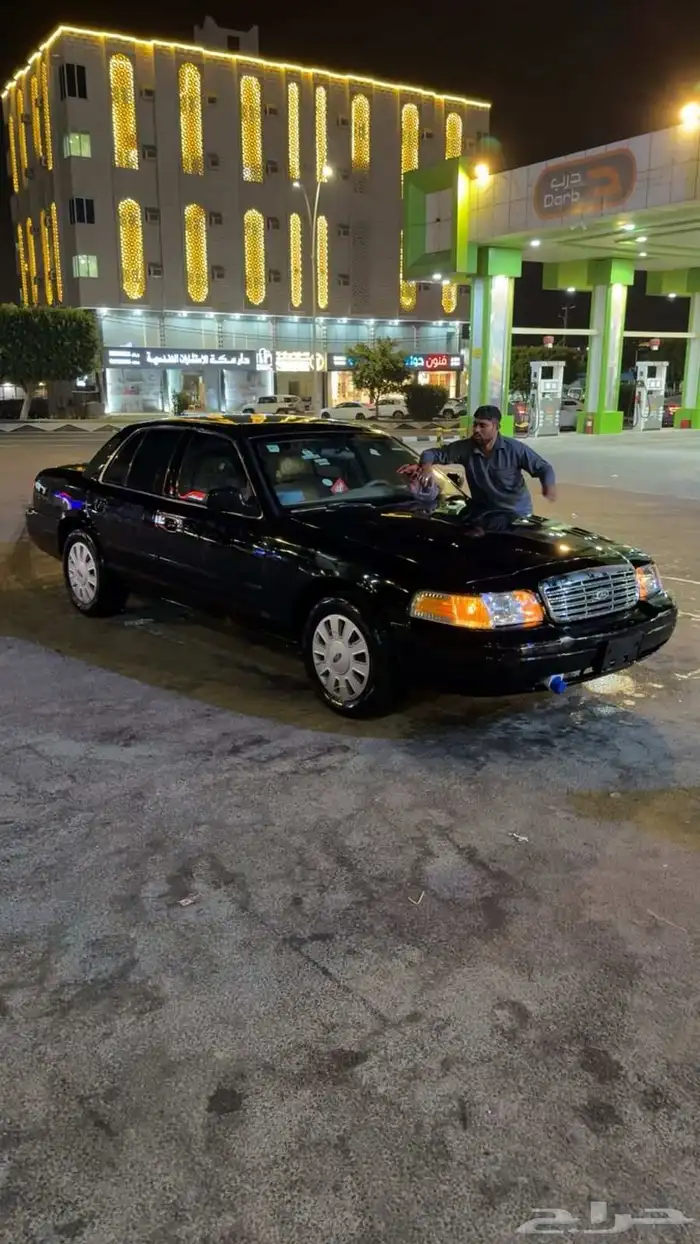 فورد فكتوريا 4