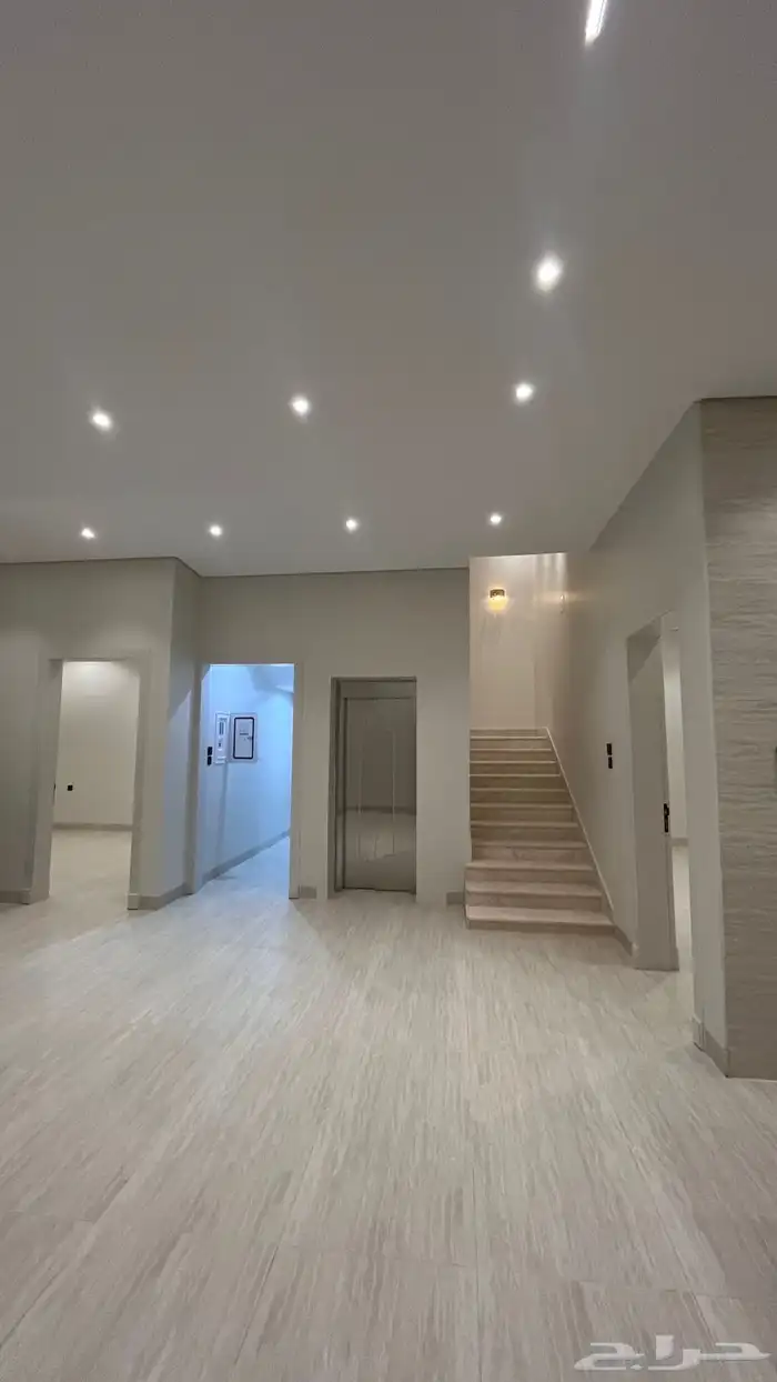 فلل للبيع فى خميس مشيط طريق المدينه العسكريه بسعر مناسب 8