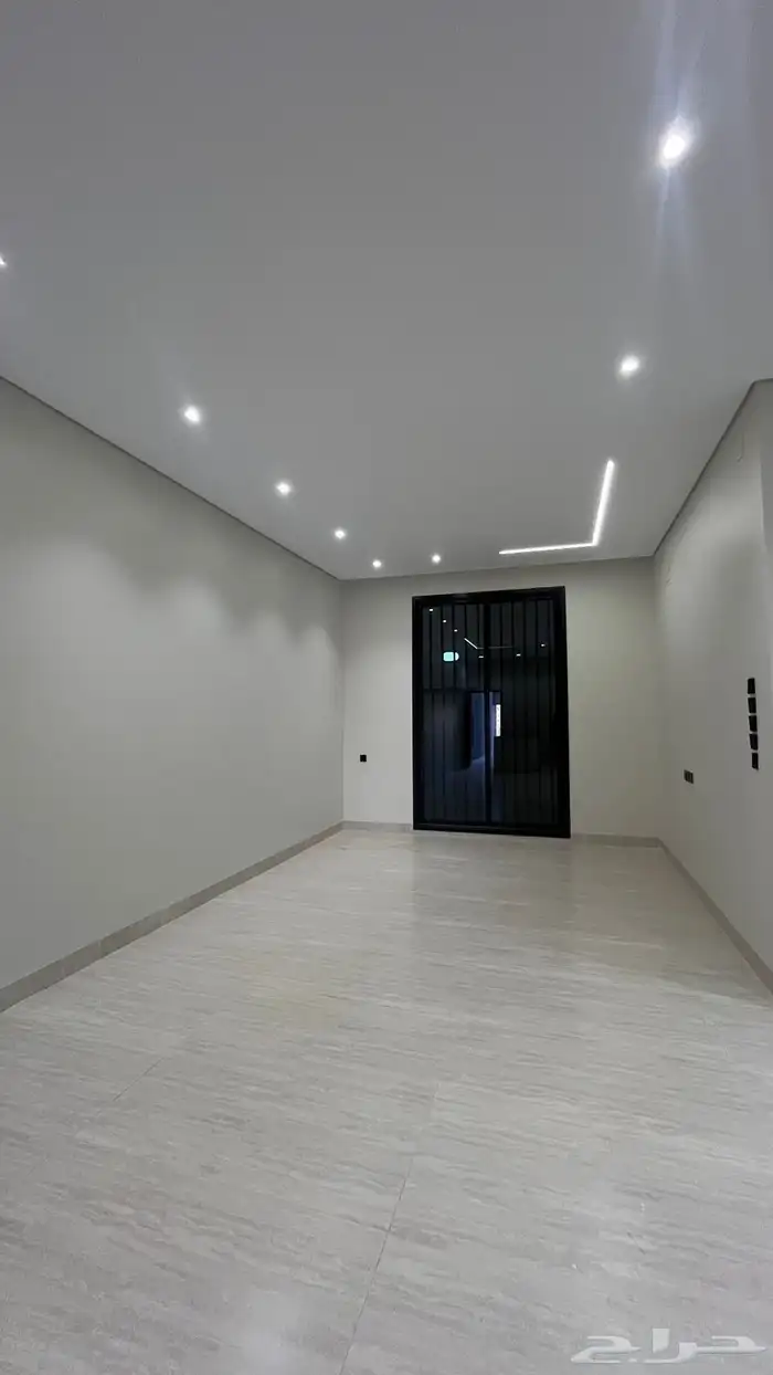 فلل للبيع فى خميس مشيط طريق المدينه العسكريه بسعر مناسب 4