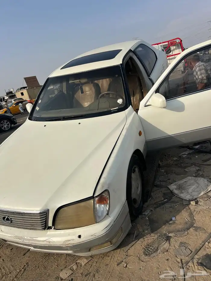 للبيع تشليح قطع غيار لكزس 4