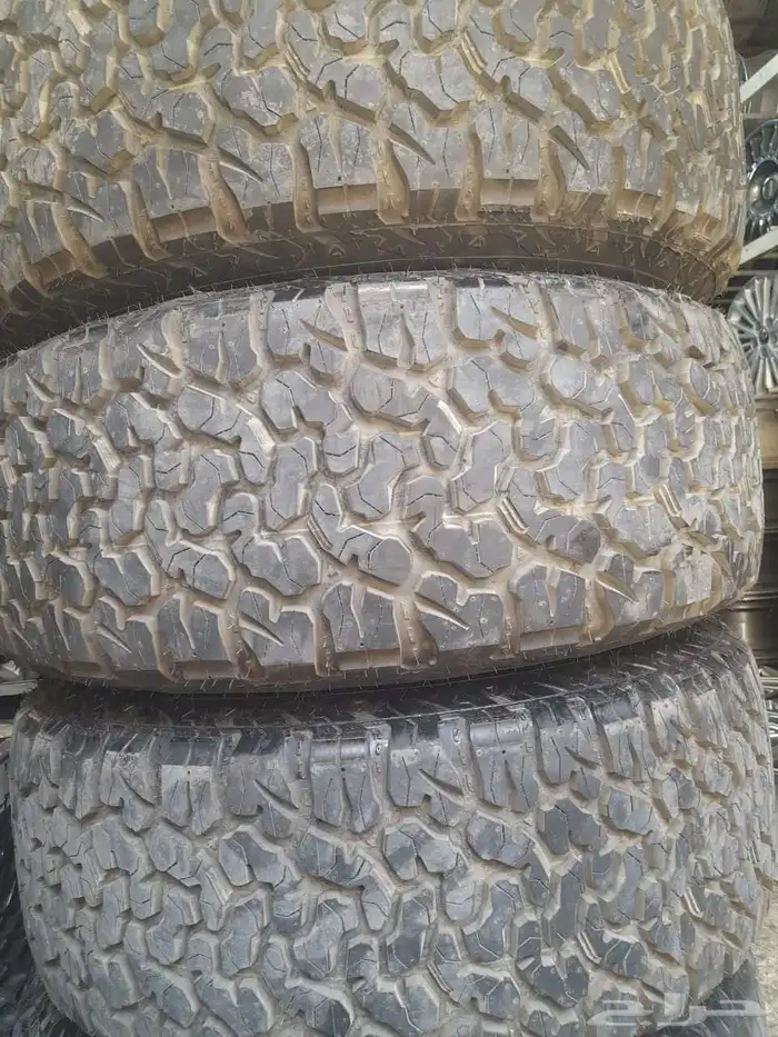 كفرات حجري ودواي 315علا70جنط 17بجنوط بلاك رينو 5