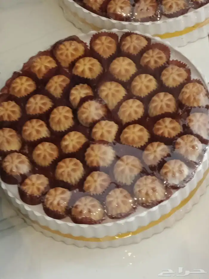 معلم رص حلويات شرقيه 8