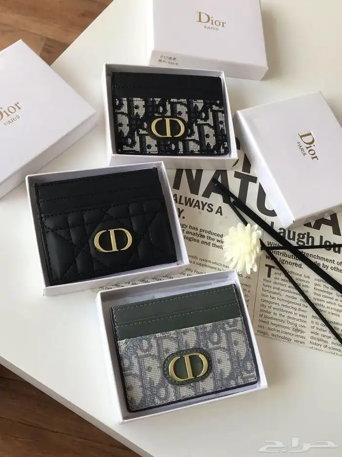 محفظات وشنط ماركه 9