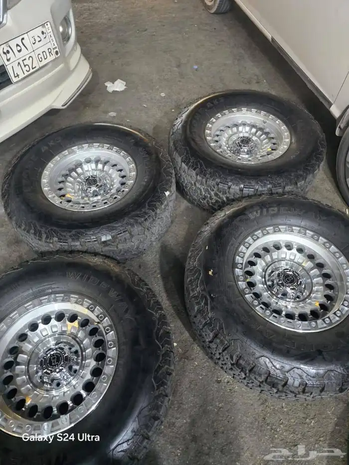 كفرات حجري ودواي 315علا70جنط 17بجنوط بلاك رينو 1