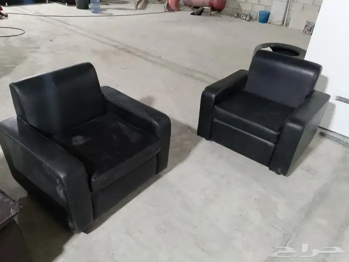 للبيع أثاث مكتبي بحالة ممتازة 7